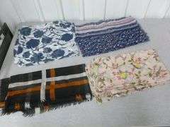 (4) Nice Table Runners