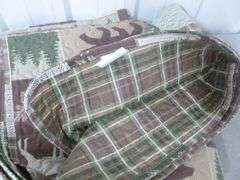Nice Upnorth Themed Queen Quilt / (2) Pillow Shams