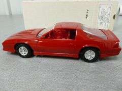 New Collectible Ertl - 1990 Camaro Iroc-Z Dealer Promo Car No. 6043