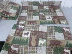 Nice Upnorth Themed Queen Quilt / (2) Pillow Shams