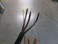 (3) Lawn & Garden Tools - Garden Rake / Telescoping Cultivator / Large Trimmer
