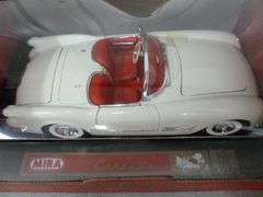 New Collectible Mira - Calidad Golden Line 1953 Corvette  - E1:18 Scale Die Cast Metal Car