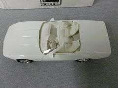 New Collectible Ertl - AMT 1991 Corvette Convertible Dealer Promo Car No. 6044EP