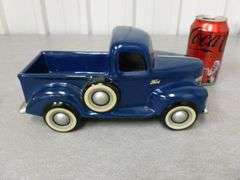 Collectible Teleflora - Ford Ceramic Truck Mantle Decoration - 10.5" L