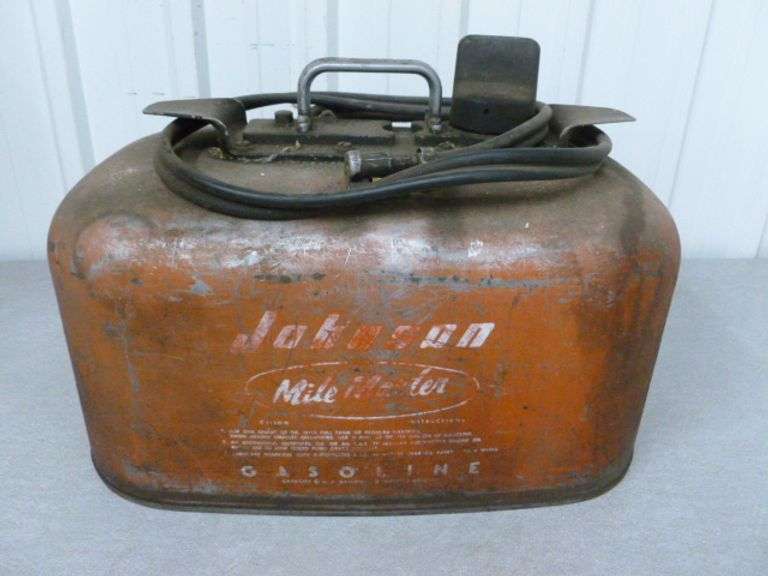 Vintage Johnson Mile Master 5 Gallon Galvanized Boat Motor Gas Can