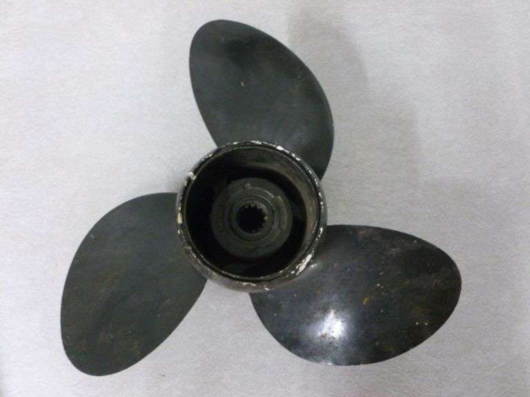 Large Boat Prop - 13" Across