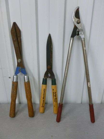 (2) Large Trimming Shears / Large Loping Shears