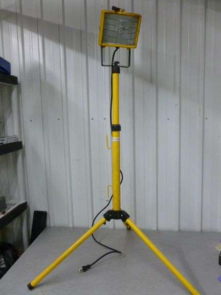 Large Heavy Duty Stand Mount Halogen Shop Light