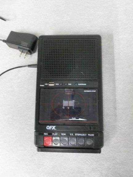 QFX Cassette Tape Recorder Model RETRO-39