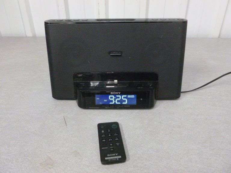 Sony Personal Audio System With Remote Model ICF-CS15iPN