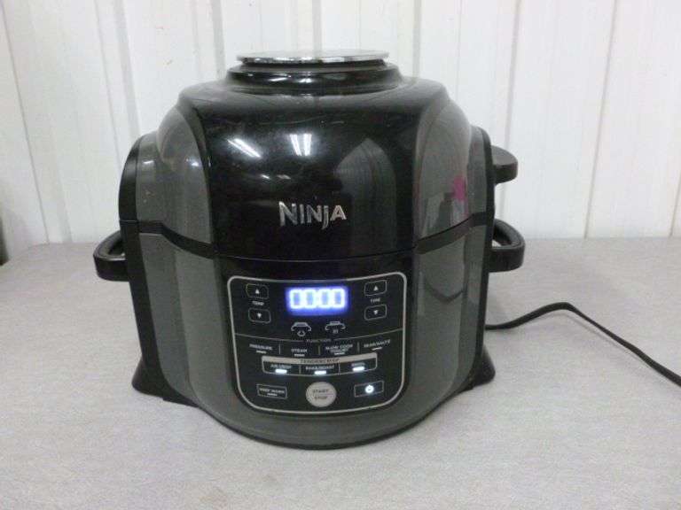 Ninja Food Cooker Model OP301 107 - Like New