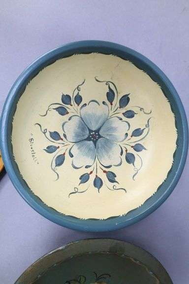 NORWEGIAN ROSEMALING HAND PAINTED WOODEN BOWLS AND SPOON
