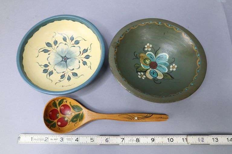 NORWEGIAN ROSEMALING HAND PAINTED WOODEN BOWLS AND SPOON