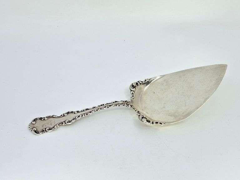 ANTIQUE WHITING STERLING SILVER CAKE SERVER, 75 G, 9"L. Whiting Manufacturing Company, was a promine