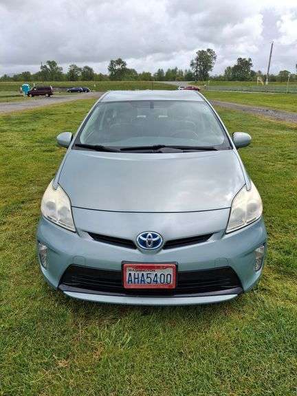 2012 TOYOTA PRIUS 3 - OPEN NOW!