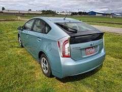 2012 TOYOTA PRIUS 3 - OPEN NOW!