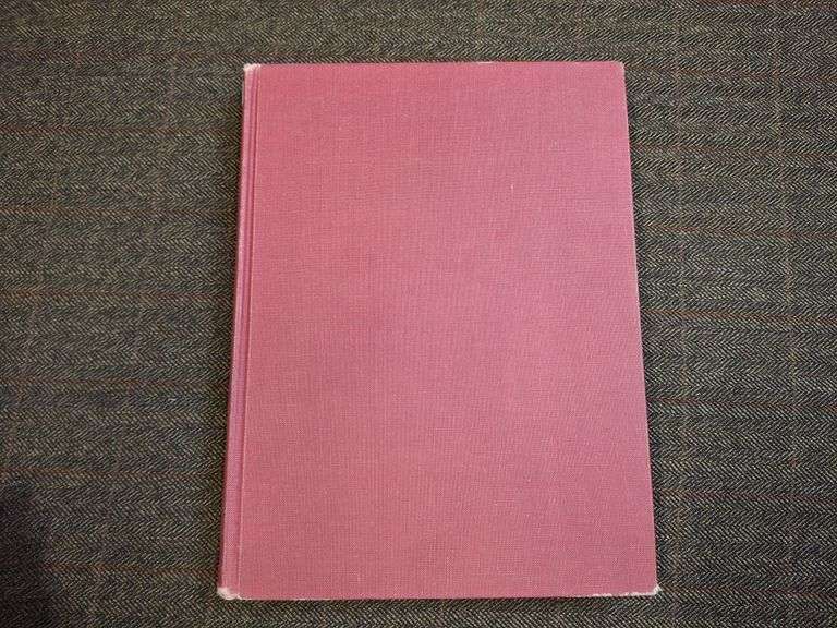 The Arts & Crafts Movement: A Study of its Sources, Ideals, and Influence on Design, Naylor, Gillian