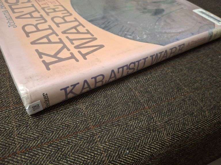 Karatsu Ware: A Tradition of Diversity, ©1986, 1st Ed. Becker, Johanna, Kodansha International, Toky