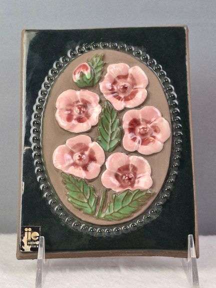 VINTAGE JIE GANTOFTA SWEDEN ARCTIC RASPBERRY FLOWER WALL PLAQUE, 4 5/8" x 6 1/8".   This specific ce