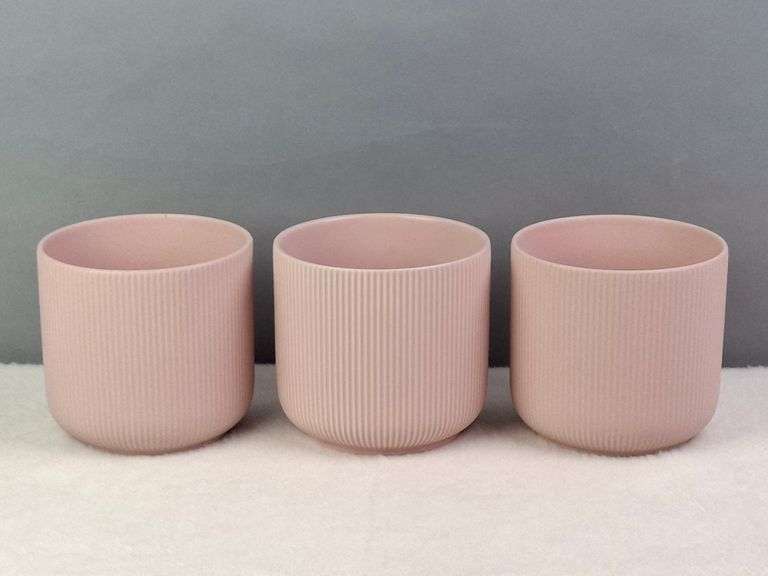 SET OF 3 GRADVIS PINK CERAMIC PLANT POTS, RIBBED SIDES, 5" X 5.75"