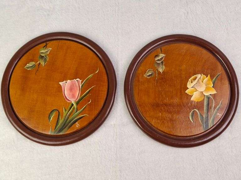 PAIR OF VINTAGE WOODEN SERVING BOARDS / WALL PLAQUES, HAND PAINTED TULIP AND DAFFODIL, SIGNED FRAN '