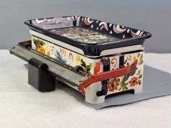 VINTAGE GERMAN METAL SCALE WITH REMOVABLE TRAY, HAND PAINTED FLORAL DESIGN, 12.25" x 7.75" x 5".