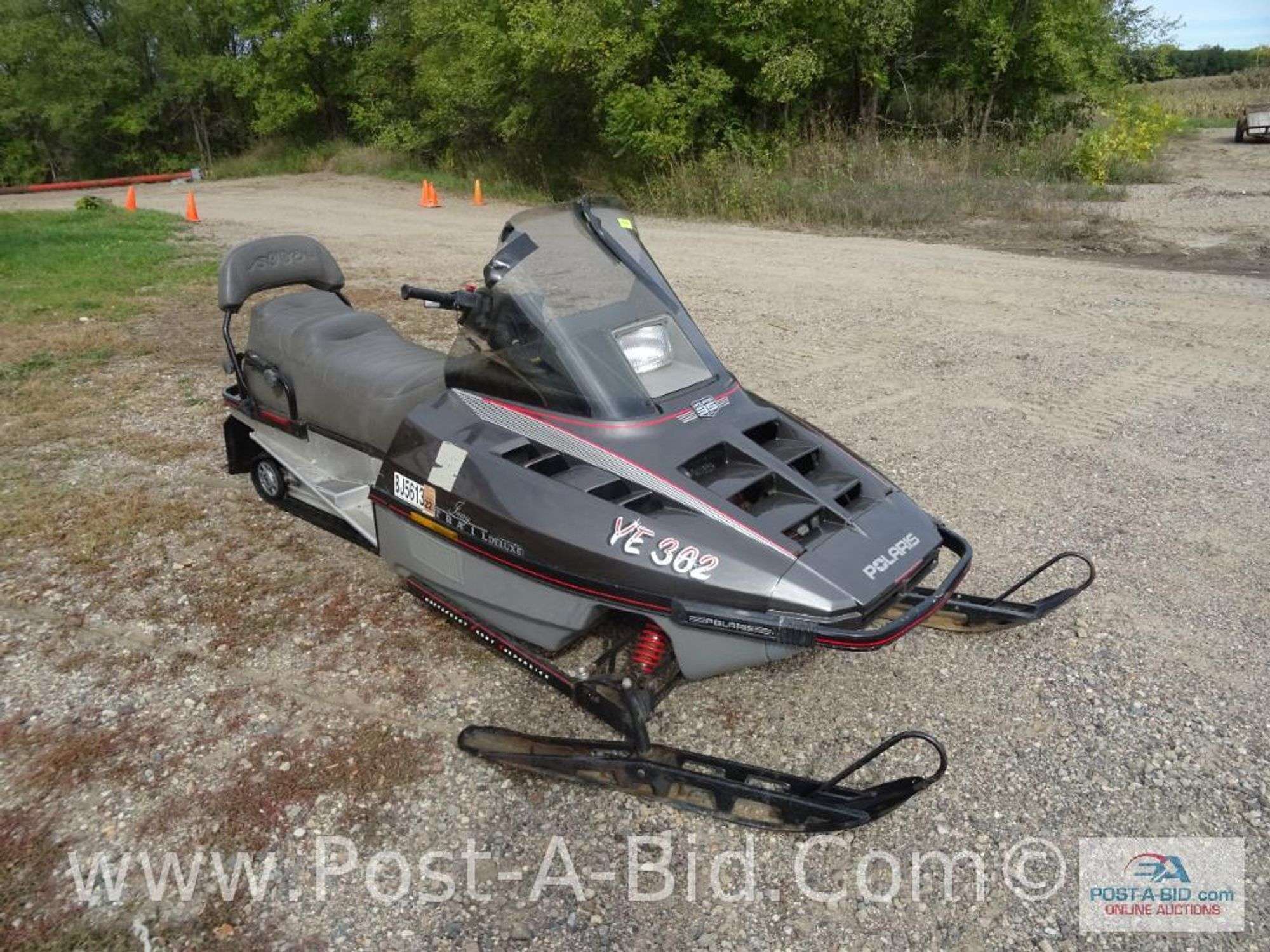 1990 Indy Trail Deluxe 2 Up Sn - Elsenpeter Auctions & Real