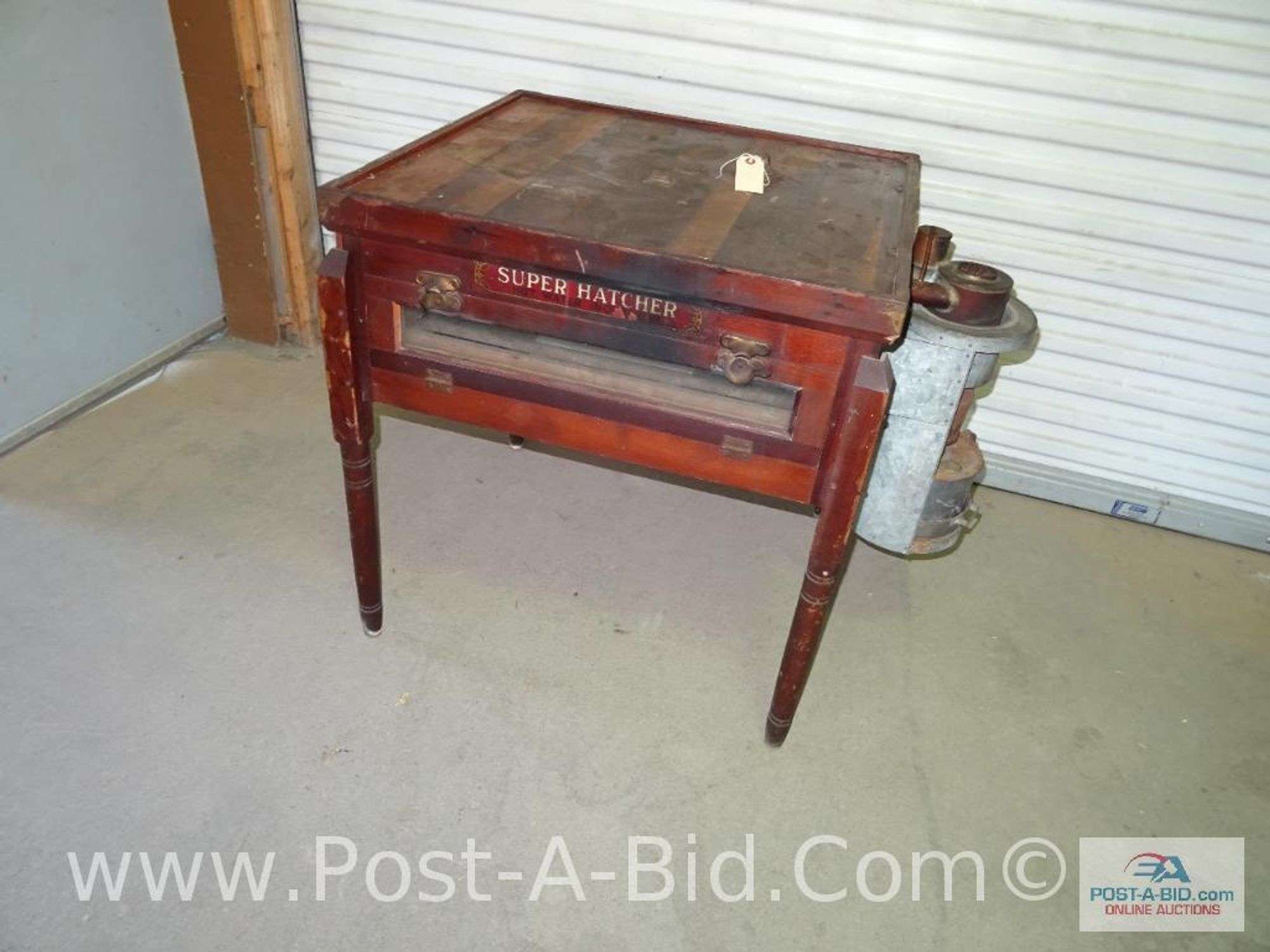 Vintage Super Hatcher Egg Incu - Elsenpeter Auctions & Real Estate
