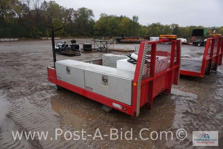 7'x8' Flatbed With Tool Boxes, 100 Gallon Fuel Tank, Came Off Of F250 Singl
