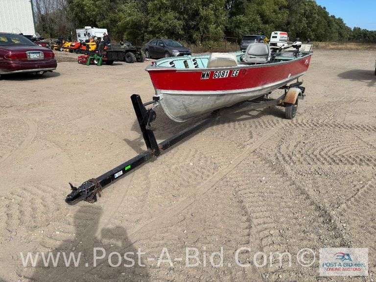 1975 Lund 14' Fishing Boat With Johnson 25 HP Motor, Trolling Motor. DNR 60