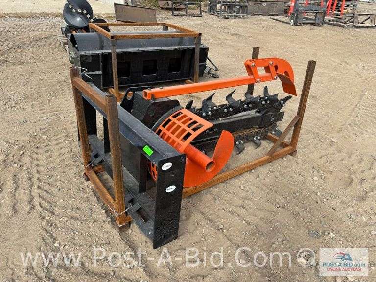 New Tractor For Skidloader With Quick Tach Plate.