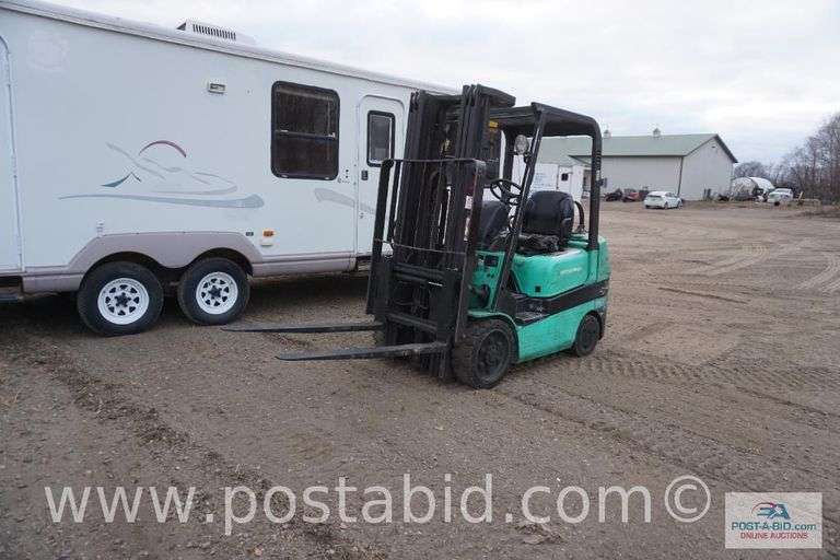 Mitsubishi Propane Forklift Truck With 5,000 Lb Lift, 3 Stage Mass With 183" Lifting Height, Side Sh
