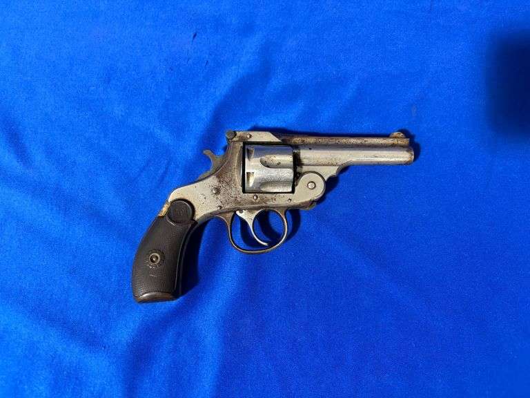 Harrington + Richardson 6 Shot Revolver, .32 Caliber, With Case. NSN.