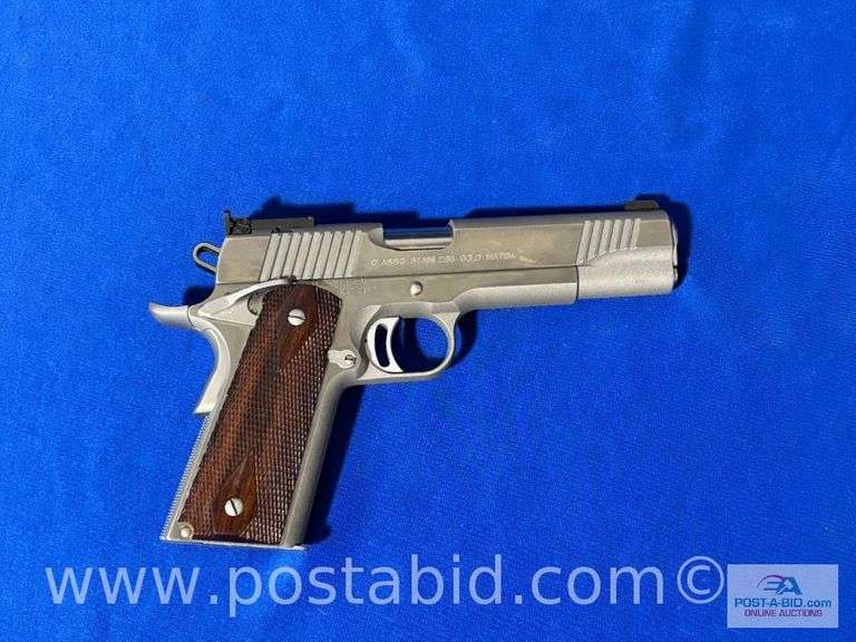 Kimber .45 ACP Semi Auto Hand Gun Classic Stainless Gold Match With Magazin