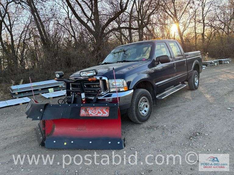 2003 Ford F250 Crew Cab 4 x 4 Truck With Boss Power V 9' 2" Snowplow, 104,