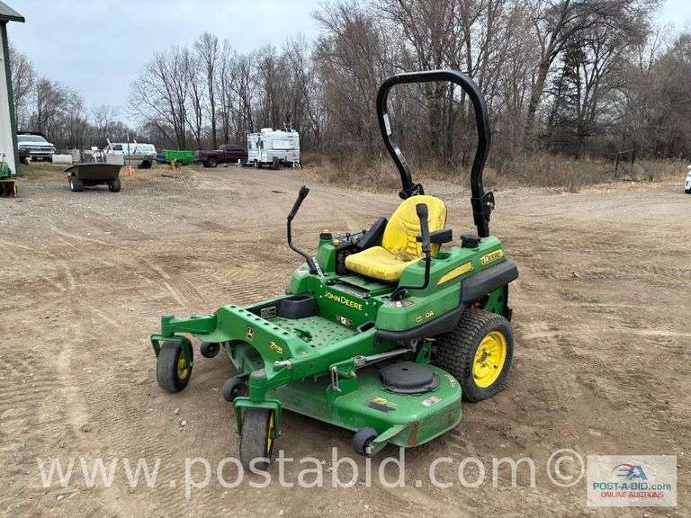 John Deere Z 520a Zero Turn Lawn Mower With 25 HP Motor, 832 Hours, 60" 7 I