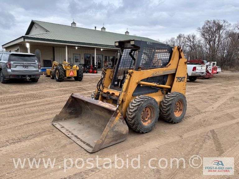 Case 75XT Skidloader With 2,125 Hours, Diesel Motor, 6' Quick Attach Bucket