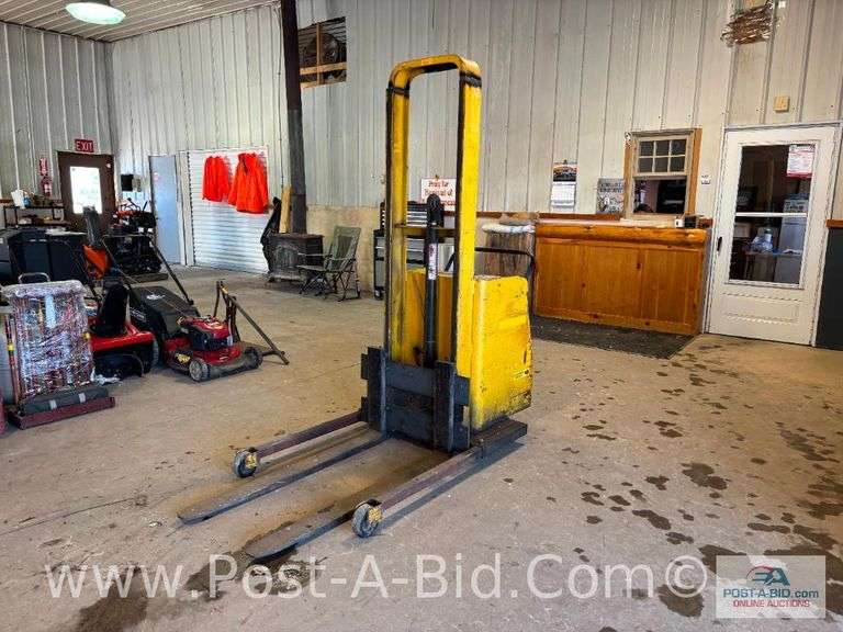 Blue Giant Forklift, Converted To 48" Forks, Extended Front Wheels, Owner S