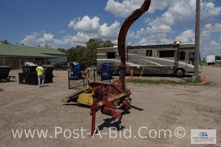 New Holland 707 Side Mount 1 Row Silage Chopper With Manual, Video In