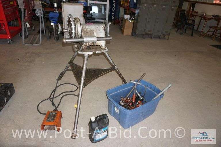 Ridgid 300 Power Threading Machine, With Blue Tote, With Cutters, Dyes And