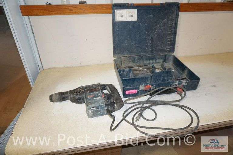 Bosch Hammer Drill 11222EVS, In Case.