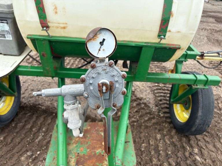 Sprayer With Boom & Spray Gun,Approx. 110 Gallon