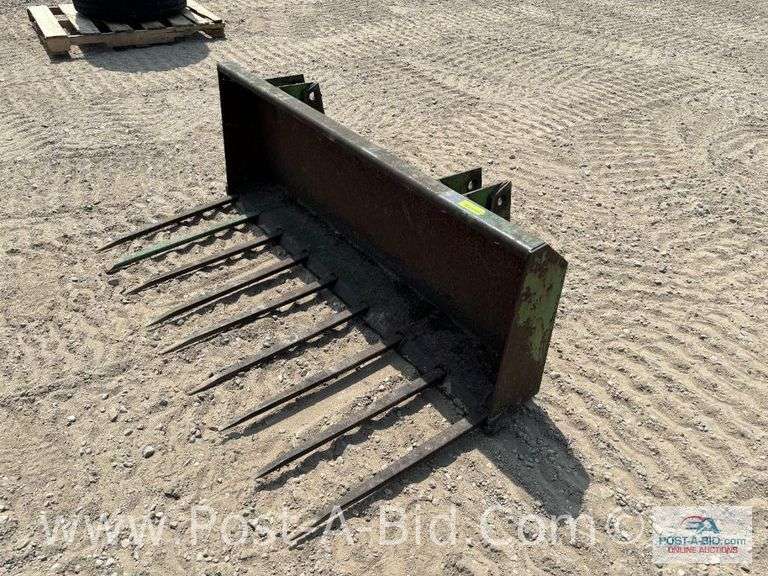 Manure Bucket For John Deere 148 Loader.