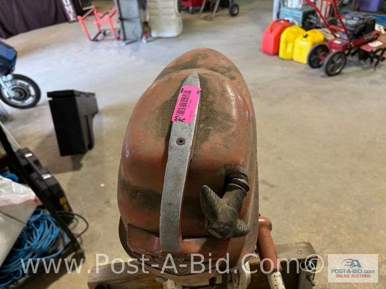 6 HP Mercury Outboard Motor, Owner Stated, "40's Era, Complete Motor- But D
