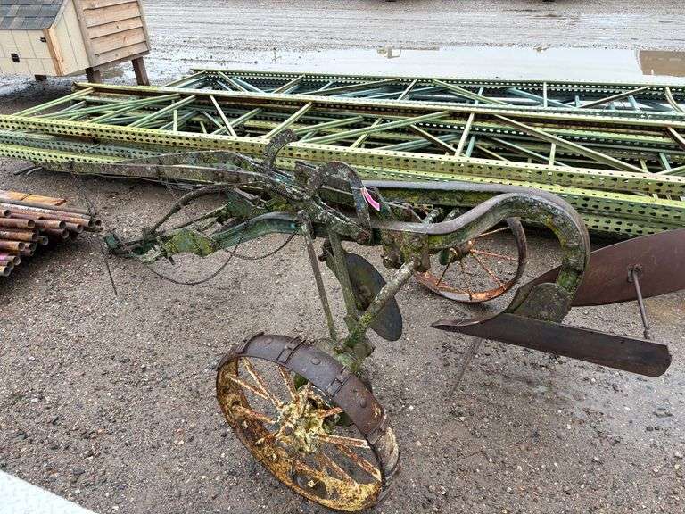 Antique John Deere 1 Bottom Plow.