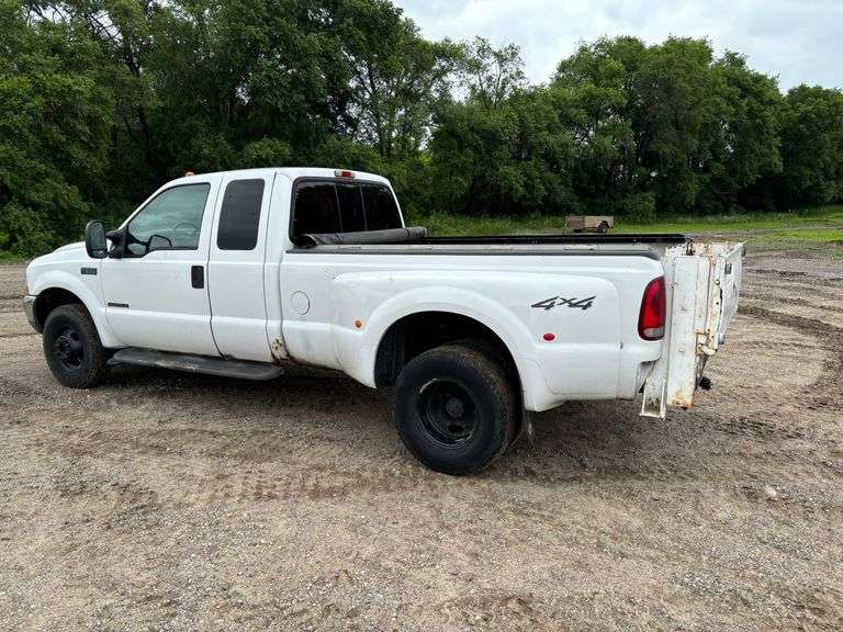 2002 Ford F350 Dually 4x4 Extended Cab Truck Diesel Truck With 246,952 Miles, 7.3L Diesel Motor