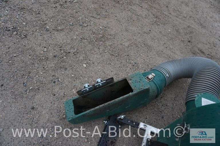 Cyclone Rake Lawn Vacuum, With Tecumseh 5 HP Engine, Hoist For Lawn Mower,