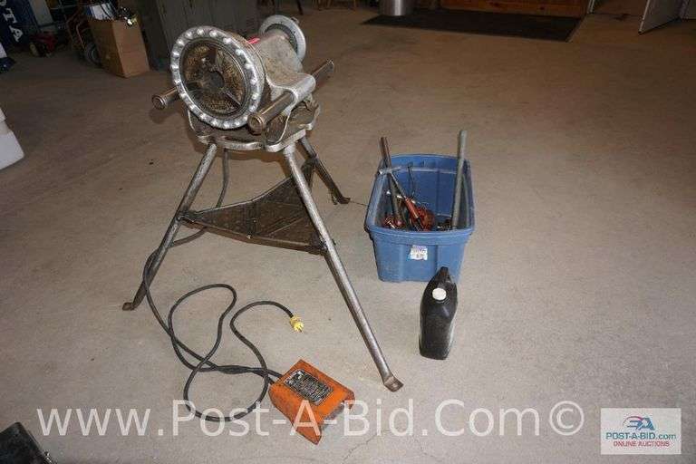 Ridgid 300 Power Threading Machine, With Blue Tote, With Cutters, Dyes And
