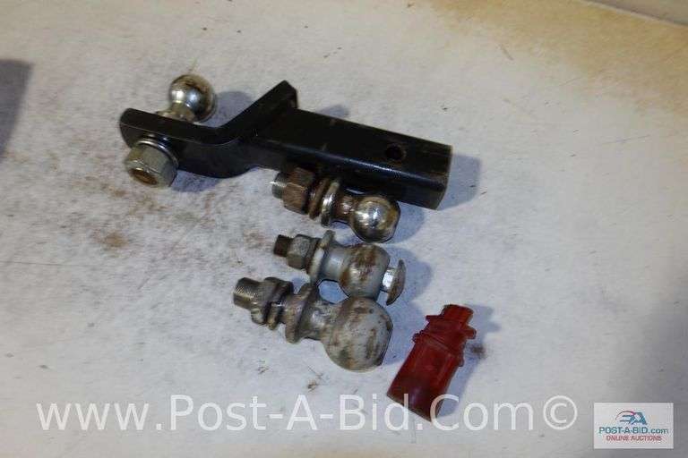 1-Receiver Hitch-1 7/8" Ball, 1-2" Hitch Ball, 1-2 5/16" Hitch Ball, 1-1 7/