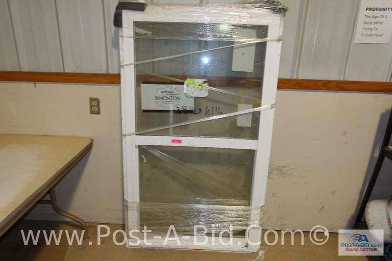 Simonton Vinyl Single Hung Window, 35 1/2" x 61 1/2" Never Installed.